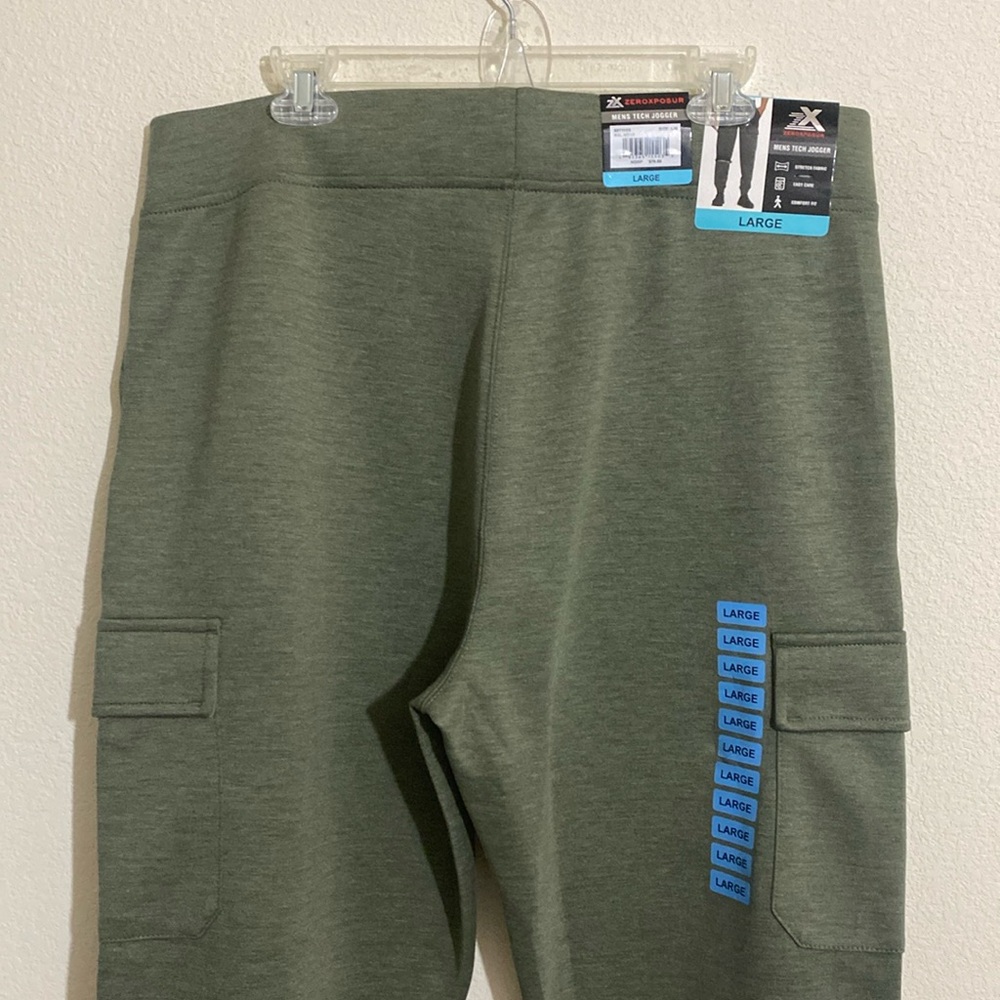 ZeroXposur Light Weight Jogger Style Tech Pants GREEN Men’s Size L